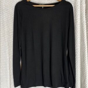 Ofeefan Classic Solid Black Long Sleeve Top